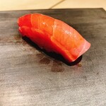 むら上 - トロ。最高の脂の旨さでした。