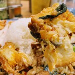 マンゴツリーキッチン　カオマンガイ - 