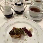 アズ フィノム - 