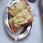 八方リーゼン小屋 - ピザトースト