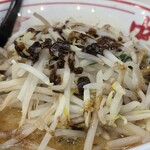 蒙古タンメン中本 - 野菜とマー油