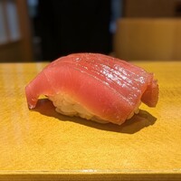 すし いなせ - 赤身の漬け
