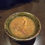 焼肉こころ - 付き出し(牛すじ煮込)