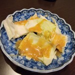 焼肉こころ - 付き出し(キャベツ)