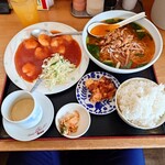 中華一番 - ●1.エビチリランチ　750円

＋250円でラーメン追加出来るので

●台湾ラーメン　＋250円

合計　1,000円　を注文してみた

■ランチ注文するとドリンク1杯が無料になる