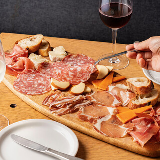 ミュゼウメキタ ワインバー&グリル_2