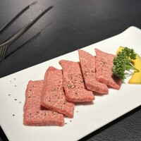 炭火焼肉 一徳 離宮 - 