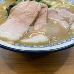 横浜豚骨醤油ラーメンYOLO - 