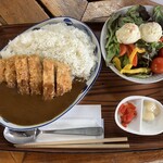 八ヶ岳山荘 - カツカレー大盛り