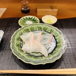 赤吉 - 真鯛刺身 自家製塩、わさび、醤油