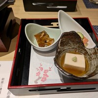 和食 鮨 日本酒 銀波 銀座店 - 前菜（本日の小鉢、生ハムと南瓜のチーズ寄せ、虎河豚の煮凝り）