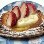 CINQ BAKERY - フルーツデニッシュ