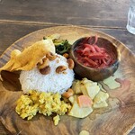 ヤムヤムカデー - スリランカプレート　ビーツ