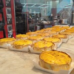 焼きたてチーズタルト専門店PABLO 心斎橋店 - 
