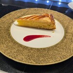 トシ・ヨロイヅカ 東京 - 