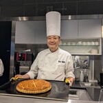 トシ・ヨロイヅカ 東京 - 