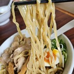 煮干専門店 六三ラーメン - 平打ち麺