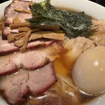 支那ソバ 小むろ - チャーシューワンタンメン+ワンタン3ヶ+味付け玉子（ねぎ抜き海苔追加）