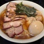 支那ソバ 小むろ - チャーシューワンタンメン+ワンタン3ヶ+味付け玉子（ねぎ抜き海苔追加）