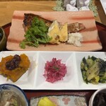 お食事処 花うさぎ - 