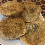 インド料理 パリワル - 食感、風味、香りが素晴らしいメティプリ。そのまま食べてもうんまい！追加(2枚¥400)して良かった♪