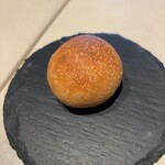 280585838 - 