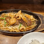 1ポンドのステーキハンバーグ タケル - 