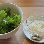 ガンツウ - サラダもハーフ