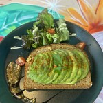 AiNA ORGANIC KITCHEN  - オーガニックアボカドオープンサンド