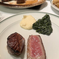ウルフギャング・ステーキハウス 丸の内店 - Tボーン、クリームスピナッチ、マッシュポテト