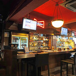 DINING BAR BBC - カウンター横に厨房