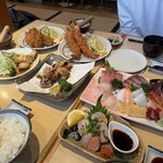 お魚処 うおとも - たくさん食べました。