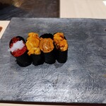 銀座のみこ寿司 - 筋子, うに3種