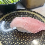 はま寿司 - 大切りマグロ中トロ　※今日の今日イチはこちら！脂乗りがよく旨いです。今日3皿頼んじゃいました！
