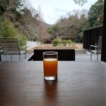 惣湯テラス - 湯上がりに “みかんジュース” を頂く。有料対象品の二杯目からはプラン外となる。