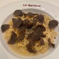 ラ・ベットラ・ダ・オチアイ ナゴヤ - トリュフたっぷりなパスタ（追加料金）