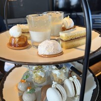 DINING & BAR TABLE 9 TOKYO - 