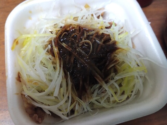 ぷりぷりエビのビスクソースカレー。 : すき家 39号北見三輪店の写真