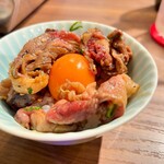 酒と焼肉ニュートミー - 飲めるロース TKG付き