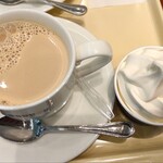 ドトールコーヒーショップ - カフェオレとソフトクリーム