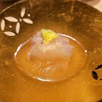 鮨 由う - 