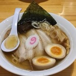 薩摩川内中華そば マルニ食堂 - チャーシュー麺に味付け煮玉子トッピング