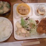 紙ふーせん - グラタンコロッケ定食650円