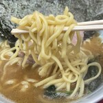 家系ラーメン 武将家 - 麺