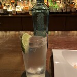 クラシック 横浜 - 氷に注目！グラスサイズの氷が一個入っているのみ