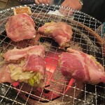 ホルモン本舗 昭和館 - 