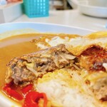 とんきん - 注文を受けてから、こねてくれます
                                この玉ねぎ入りがまたジューシーで♡