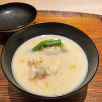 室町 唯 - 