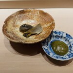 くるますし - 愛媛二神島
      蒸し鮑 肝ソース