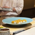くるますし - イセエビ握り 味噌掛け炭火炙り